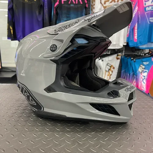 Troy Lee Se5 Composite Core Helmet
