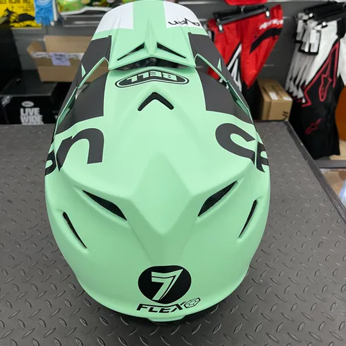 Bell Moto 9 Flex X Seven Mx Mint  - Size M