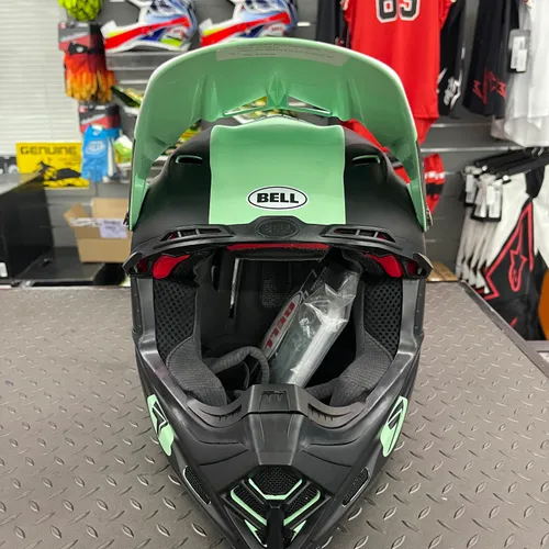 Bell Moto 9 Flex X Seven Mx Mint  - Size M