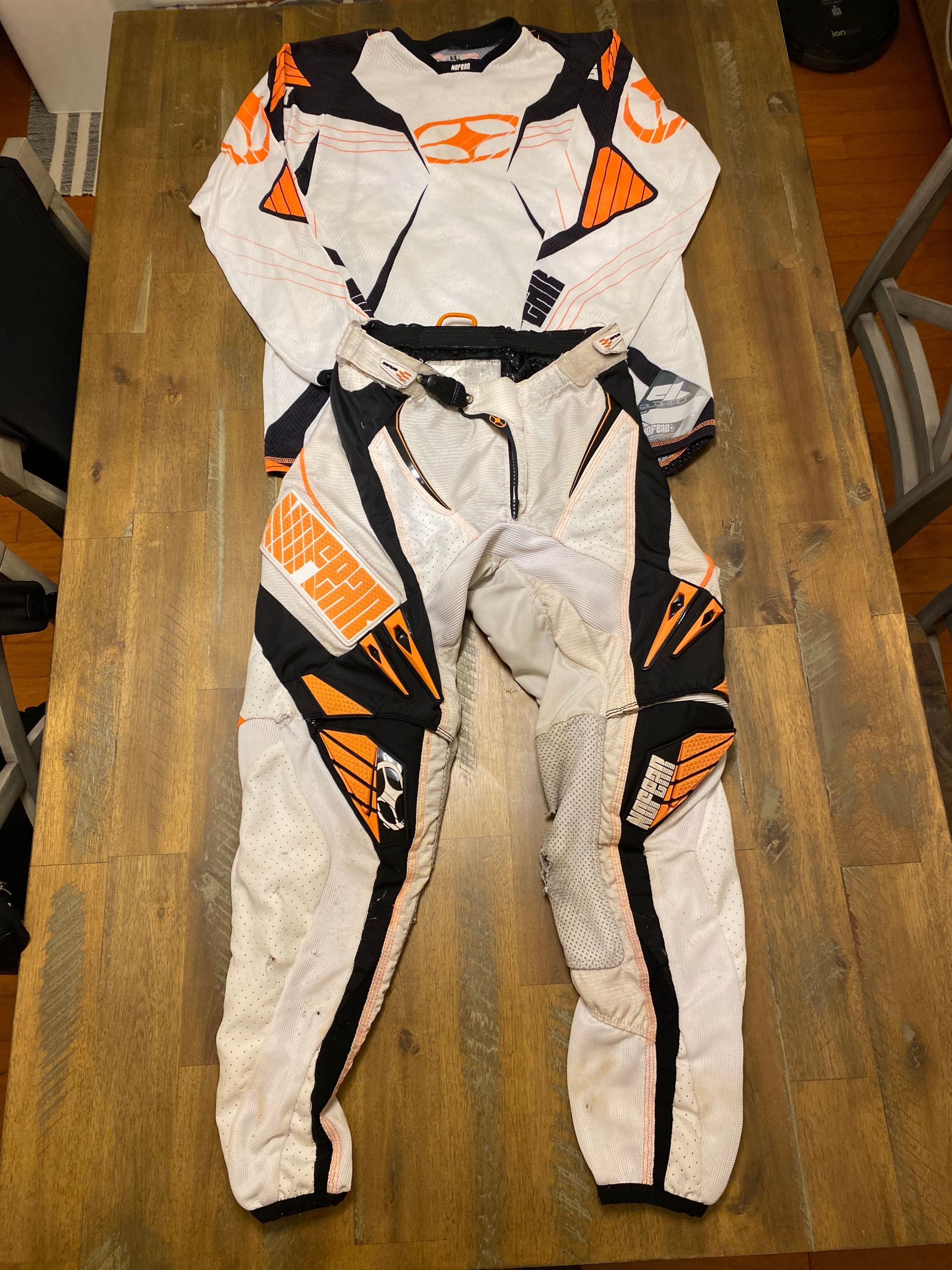 No Fear Jersey & Pants Size 28 And Small