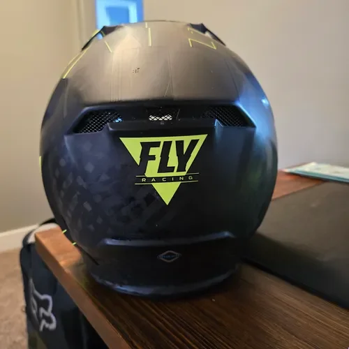 Fly Formula Carbon