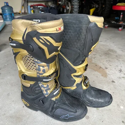 Dirt bike 2025 boots size 10