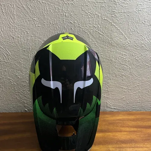 Fox Racing | V1 TAYZER HELMET