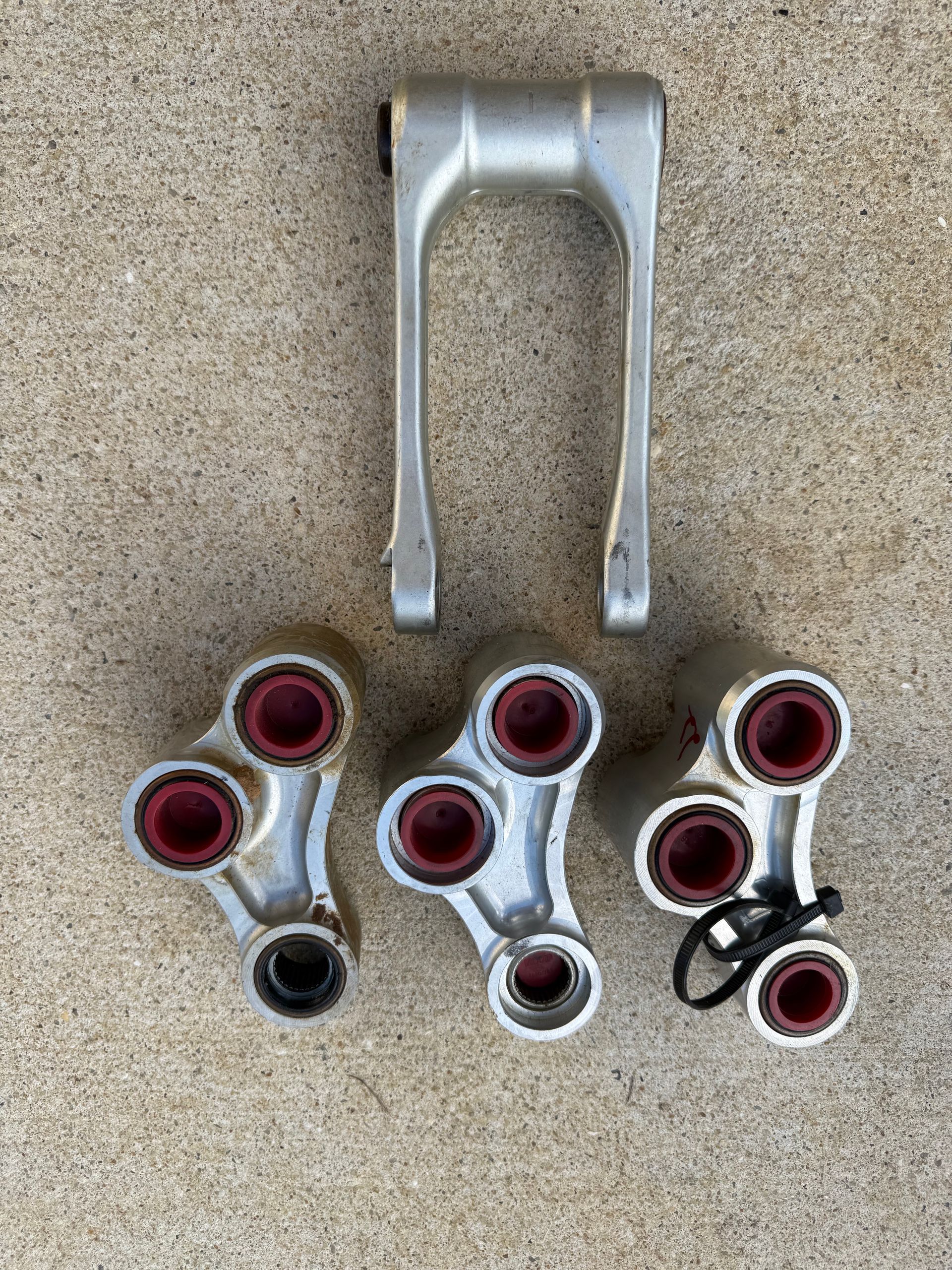 Swing Arm linkage