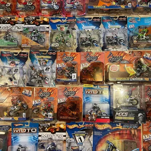 Hot wheels - Road Champs Toy Dirtbike Collectibles 