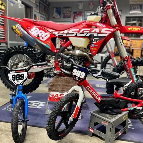 Stacyc Moto Plate With Custom Background