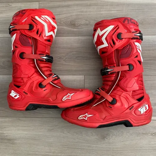 Red booties shop size 11