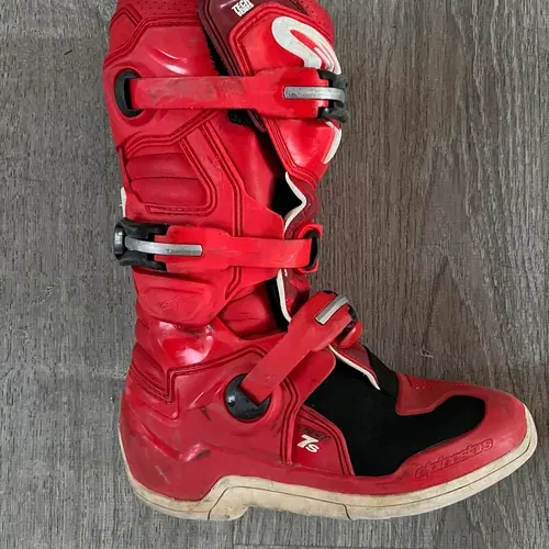 Aplinestars Tech 7s Size 4