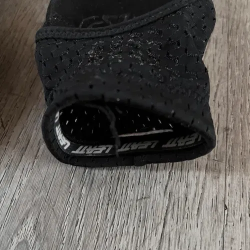 Leatt Youth Elbow Pads