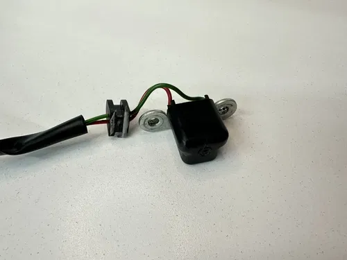 USED OEM 07-11 POLARIS OUTLAW 525 / 08 09 10 450 MXR STATOR PULSE PICKUP COIL