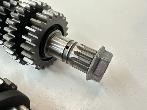 #3 OEM 89-97 KAWASAKI MOJAVE 250 ENGINE MOTOR TRANS TRANSMISSION SHAFT & GEARS