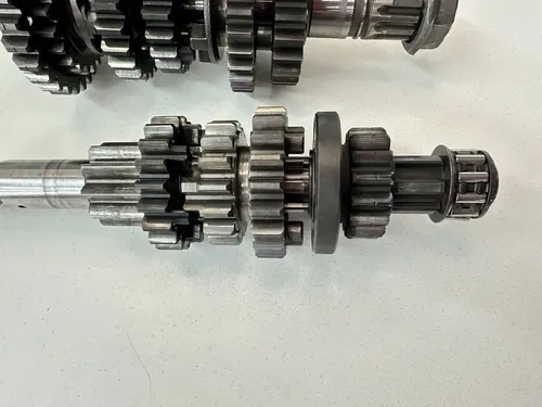 #3 OEM 89-97 KAWASAKI MOJAVE 250 ENGINE MOTOR TRANS TRANSMISSION SHAFT & GEARS