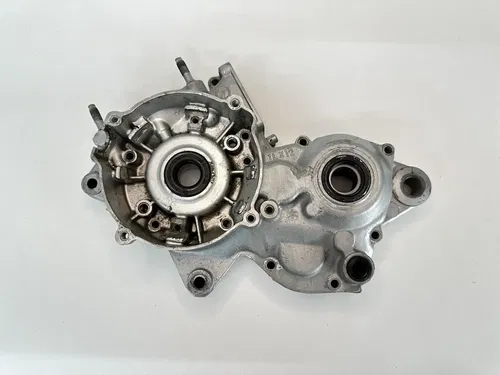 USED OEM 88 89 90 91 YAMAHA YZ 125 YZ125 ENGINE MOTOR LEFT SIDE CASE CRANKCASE