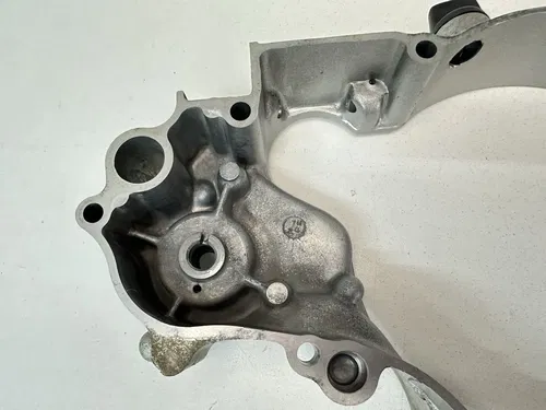 OEM 90-97 YAMAHA YZ250 YZ 250 RIGHT SIDE ENGINE INNER CRANKCASE CLUTCH COVER