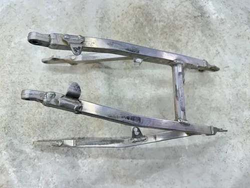 USED OEM 09 2009 KAWASAKI KX250F REAR SUBFRAME SUB FRAME SEAT RAIL 32160-0329