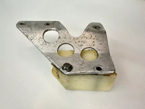 OEM 90 91 92 93 SUZUKI DR350 DR 350 SWINGARM REAR CHAIN GUIDE PLATE ASSY