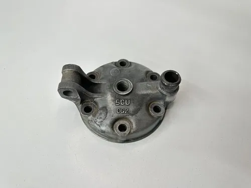 USED OEM 99 00 YAMAHA YZ250 YZ 250 ENGINE MOTOR CYLINDER HEAD 5CU-11111-00-00