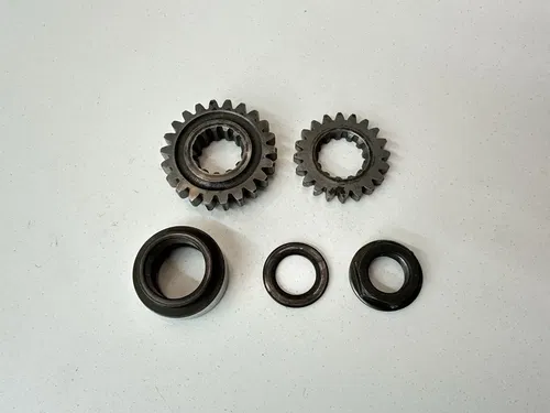 OEM 88-97 YZ250 WR250 WR YZ 250 CLUTCH CRANK PRIMARY DRIVE GEARS & NUT ASSY