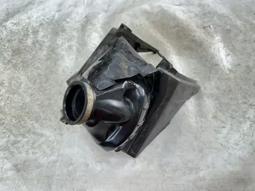 USED OEM 06 2006 YAMAHA YZ250F AIR INTAKE FILTER CLEANER BOX W JOINT DUCT TUBE