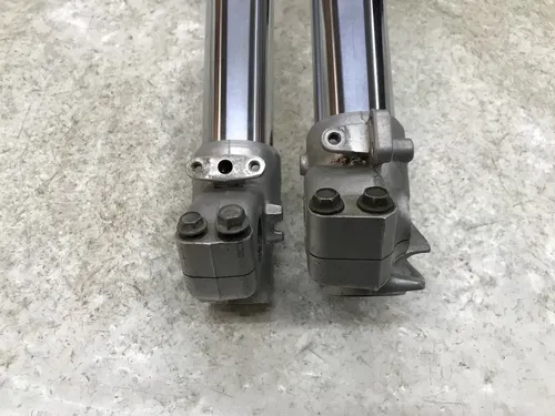 OEM 03 2003 YAMAHA YZ450F KYB 46MM LEFT & RIGHT FRONT FORKS SUSPENSION SET PAIR