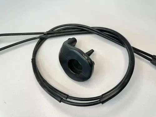USED OEM 07 08 09 HONDA CRF250R CRF 250R UPPER & LOWER THROTTLE HOUSING & CABLES