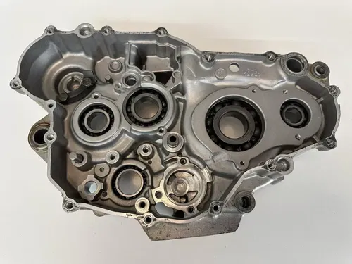 #2 98-01 YAMAHA WR400F WR426F YZ400F YZ426F RIGHT SIDE ENGINE CASE CRANKCASE