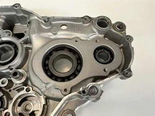 #2 98-01 YAMAHA WR400F WR426F YZ400F YZ426F RIGHT SIDE ENGINE CASE CRANKCASE