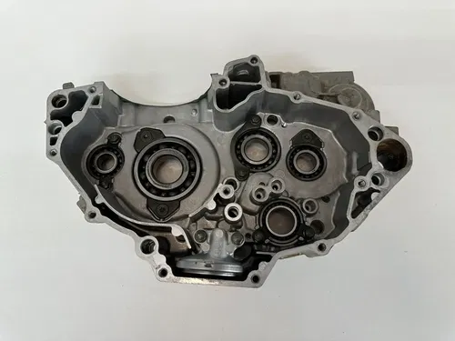 #2 98-01 YAMAHA WR400F WR426F YZ400F YZ426F RIGHT SIDE ENGINE CASE CRANKCASE