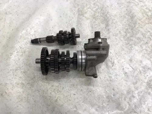 85 86 87 HONDA TRX ATC 250 ES BIG RED TRANSMISSION SHAFTS & GEARS W SIDE CASE