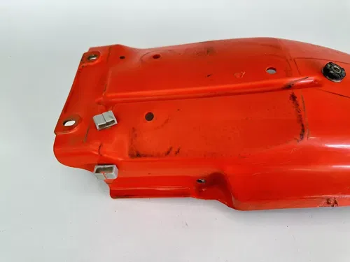 OEM 1985 85 HONDA XR250R XR 250 / 84-85 XR200R BACK REAR FENDER 80100-KK0-000ZA
