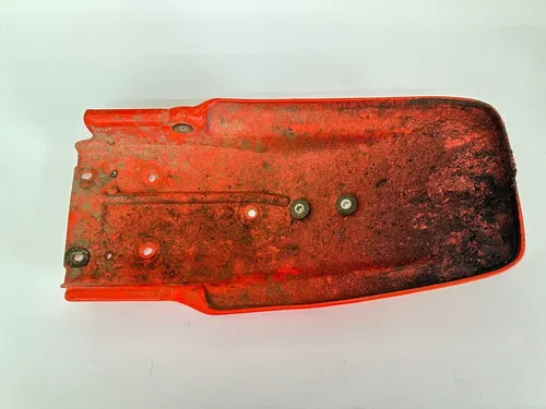 OEM 1985 85 HONDA XR250R XR 250 / 84-85 XR200R BACK REAR FENDER 80100-KK0-000ZA