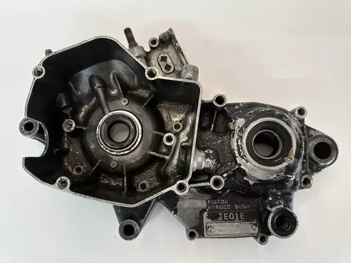 90 91 92 HONDA CR 125 CR125 CR125R LEFT SIDE ENGINE CASE CRANKCASE (REPAIRED)