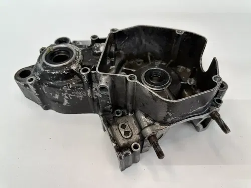 90 91 92 HONDA CR 125 CR125 CR125R LEFT SIDE ENGINE CASE CRANKCASE (REPAIRED)
