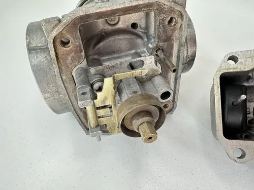 USED OEM GENUINE 86 1986 KAWASAKI KX250 KX 250 MIKUNI CARB CARBURETOR ASSY