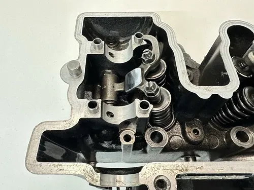 OEM 87-96 KAWASAKI KLR 250 MOJAVE CYLINDER HEAD W VALVES & CAMSHAFT CAM CAPS