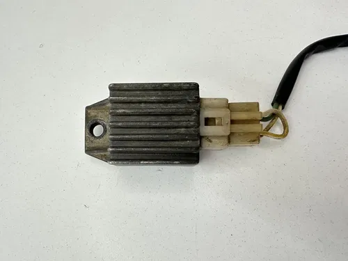 USED OEM 1985 85 HONDA XR250R XR 250 VOLTAGE REGULATOR RECTIFIER 31400-KA2-641