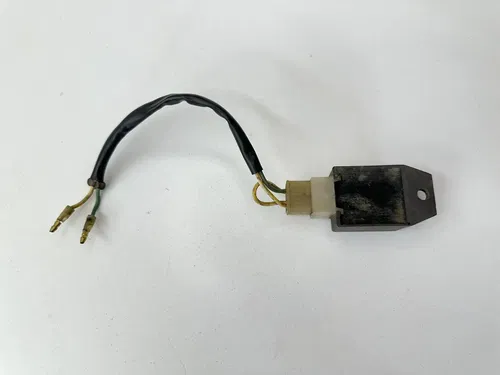 USED OEM 1985 85 HONDA XR250R XR 250 VOLTAGE REGULATOR RECTIFIER 31400-KA2-641