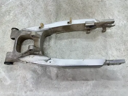 OEM 96-04 OEM HONDA XR250R XR 250 REAR SWINGARM SWING ARM 52200-KCE-000