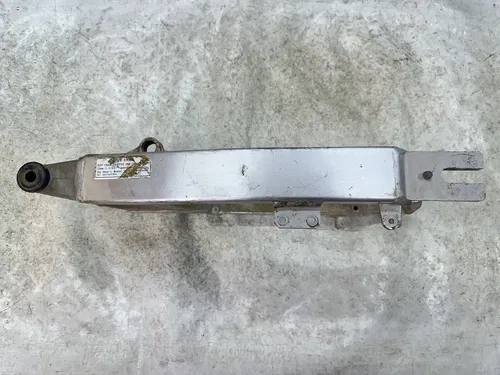 OEM 96-04 OEM HONDA XR250R XR 250 REAR SWINGARM SWING ARM 52200-KCE-000
