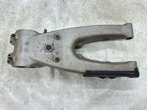 USED OEM 08-14 KAWASAKI KFX450R REAR SWINGARM SWING ARM 26031-0404