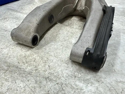 USED OEM 08-14 KAWASAKI KFX450R REAR SWINGARM SWING ARM 26031-0404
