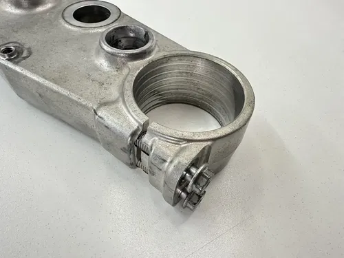 05-07 SUZUKI RMZ450 RMZ RM-Z 450 TOP UPPER TRIPLE TREE STEERING STEM FORK CLAMP