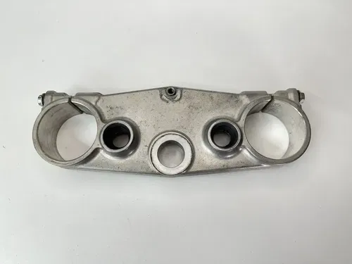 05-07 SUZUKI RMZ450 RMZ RM-Z 450 TOP UPPER TRIPLE TREE STEERING STEM FORK CLAMP