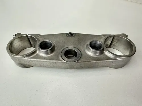 05-07 SUZUKI RMZ450 RMZ RM-Z 450 TOP UPPER TRIPLE TREE STEERING STEM FORK CLAMP