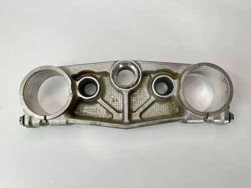 05-07 SUZUKI RMZ450 RMZ RM-Z 450 TOP UPPER TRIPLE TREE STEERING STEM FORK CLAMP