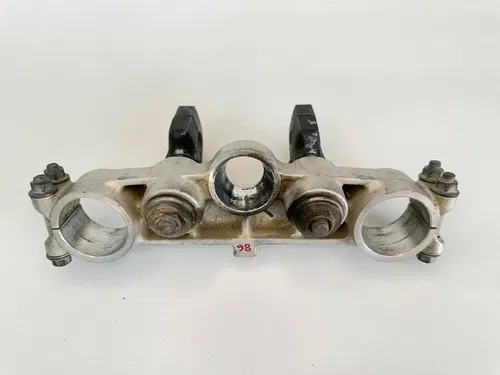 USED OEM 1986 86 KAWASAKI KX 125 250 500 UPPER STEERING STEM TRIPLE TREE CLAMP