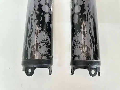 USED 04-16 HONDA CRF250R CRF450R BLACK LOWER FORK GUARDS SET