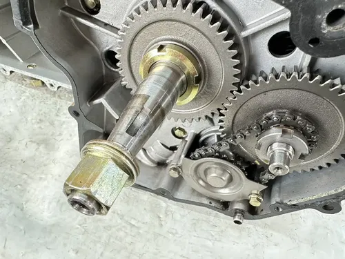 2007 07 POLARIS 200 SAWTOOTH ENGINE MOTOR CRANKSHAFT CRANKCASE CASES BOTTOM END