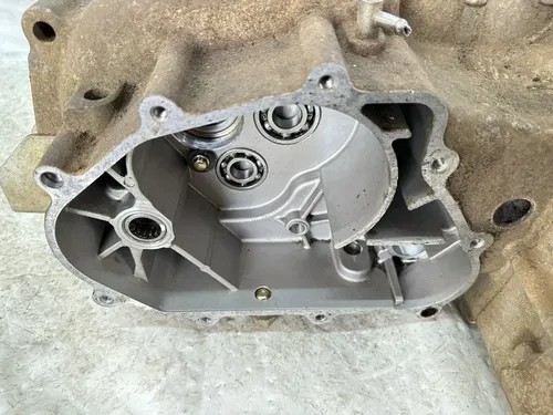 2007 07 POLARIS 200 SAWTOOTH ENGINE MOTOR CRANKSHAFT CRANKCASE CASES BOTTOM END