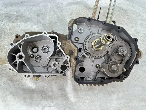 2007 07 POLARIS 200 SAWTOOTH ENGINE MOTOR CRANKSHAFT CRANKCASE CASES BOTTOM END